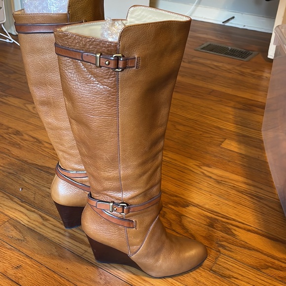 Coach Adair Saddle Pebble Grain Leather Wedge Boot Size 9 - Picture 7 of 9